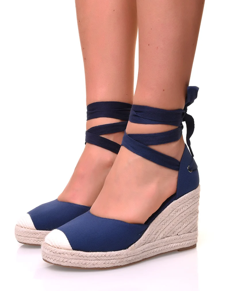 Espadrilles à talons compensés en toile bleue marine à rubans