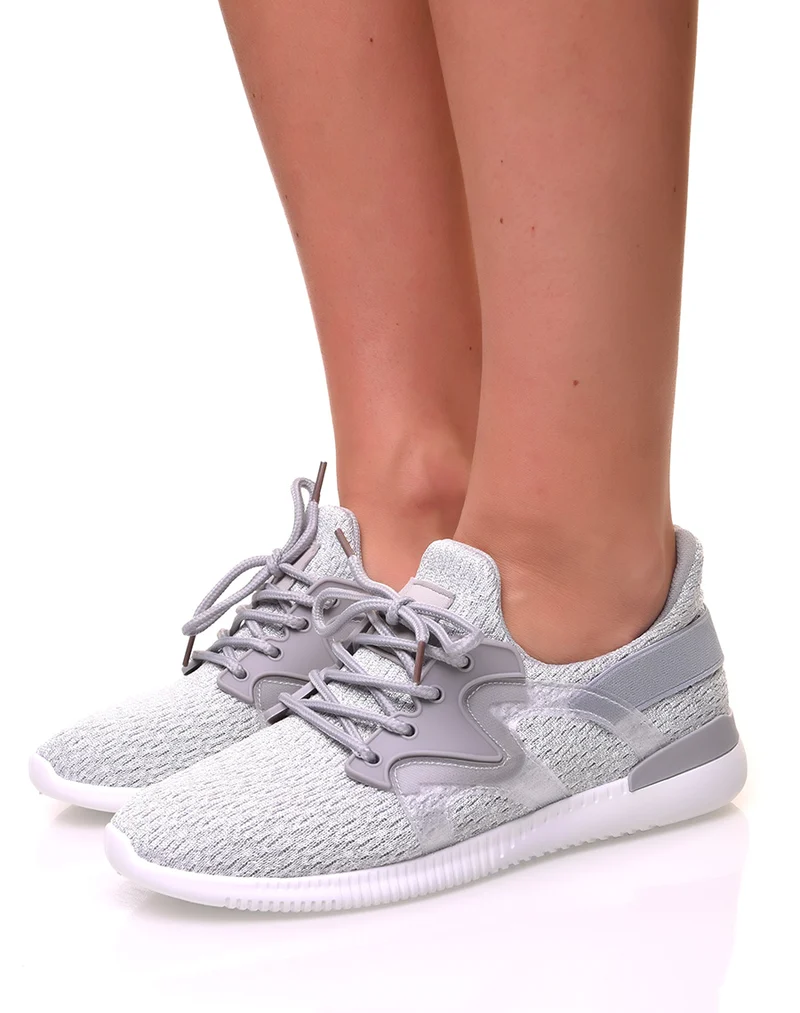 Baskets en toile texturée grise à empiècements multiples