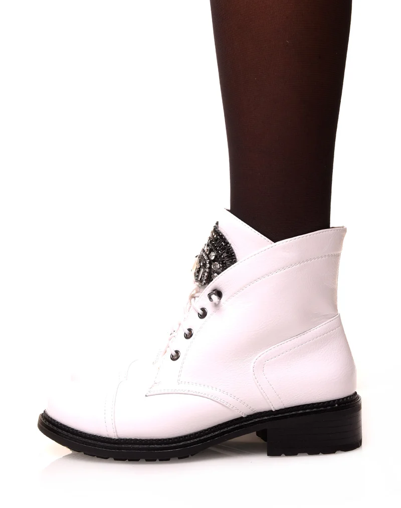 Bottines blanche vernis à strass