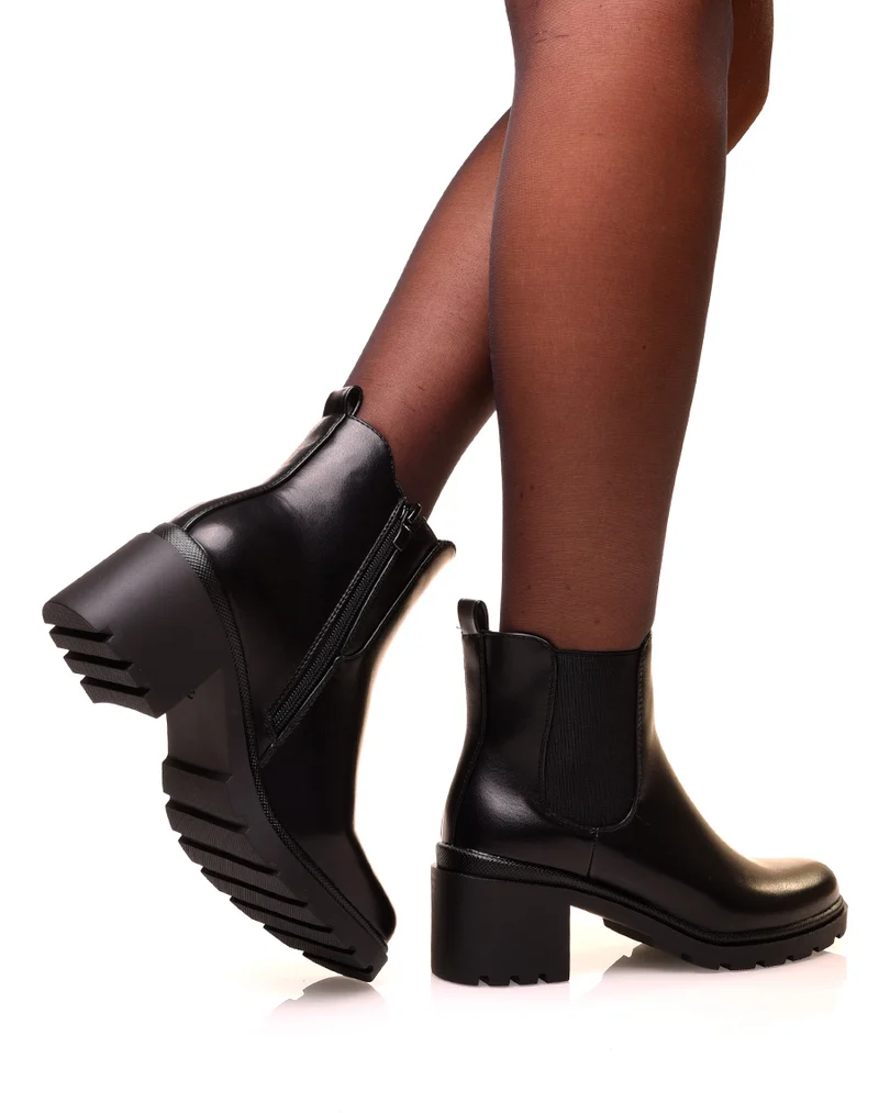 Chelsea boots noires à semelles crantées