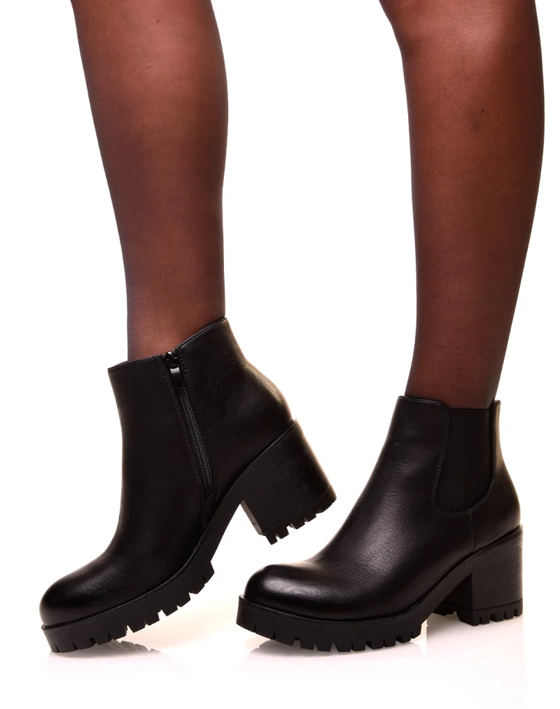 Chelsea boots noires à semelles crantées
