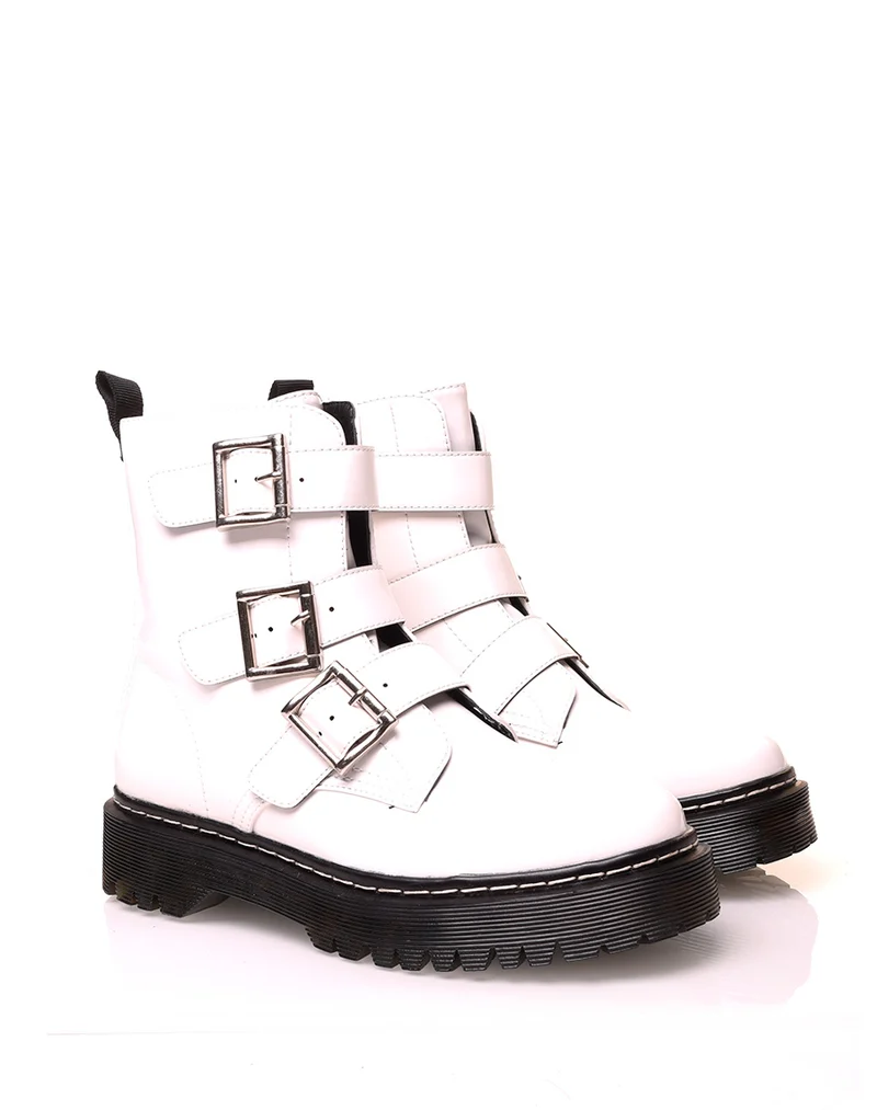 Bottines effet mate blanche à sangles ajustable