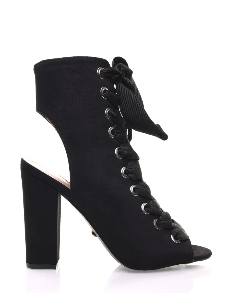 Sandales noires en suédine à lacets et bout ouvert