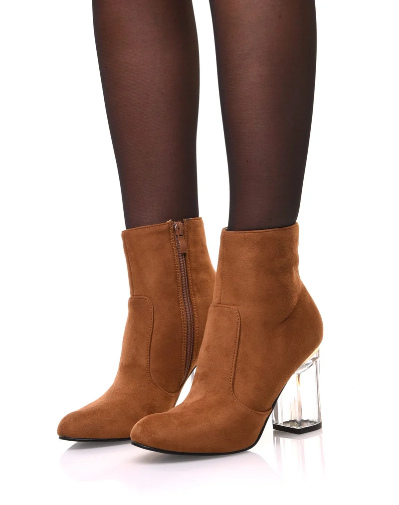 Bottines camel suédine à talons transparents
