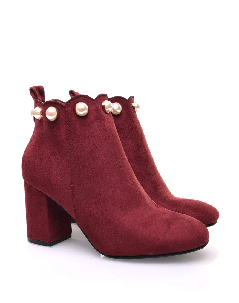 Bottines bordeaux bordées de perles