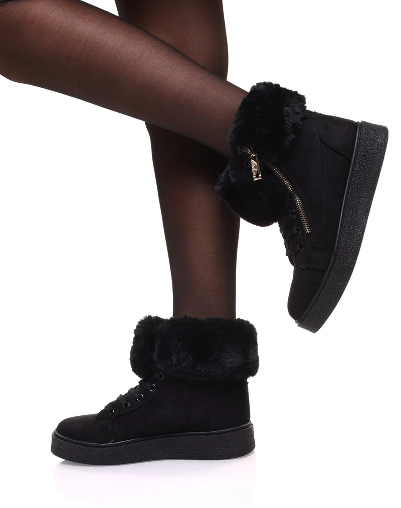 Chaussures noires montantes fourrées
