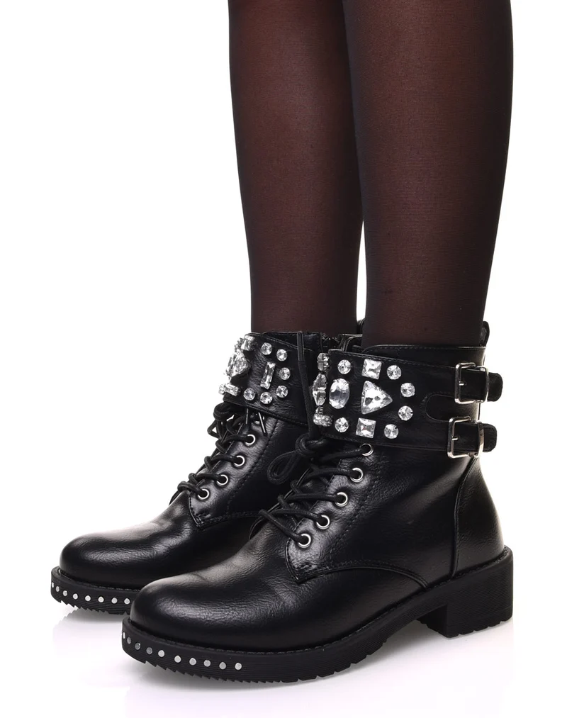 Bottines noires à lacet et détails diamants