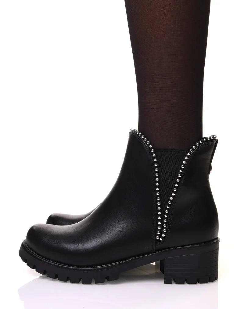 Chelsea boots semelles crantées noires à clous ronds