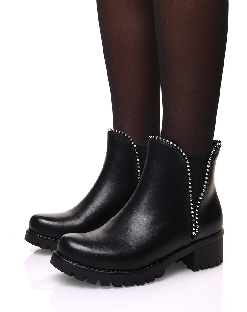 Chelsea boots semelles crantées noires à clous ronds