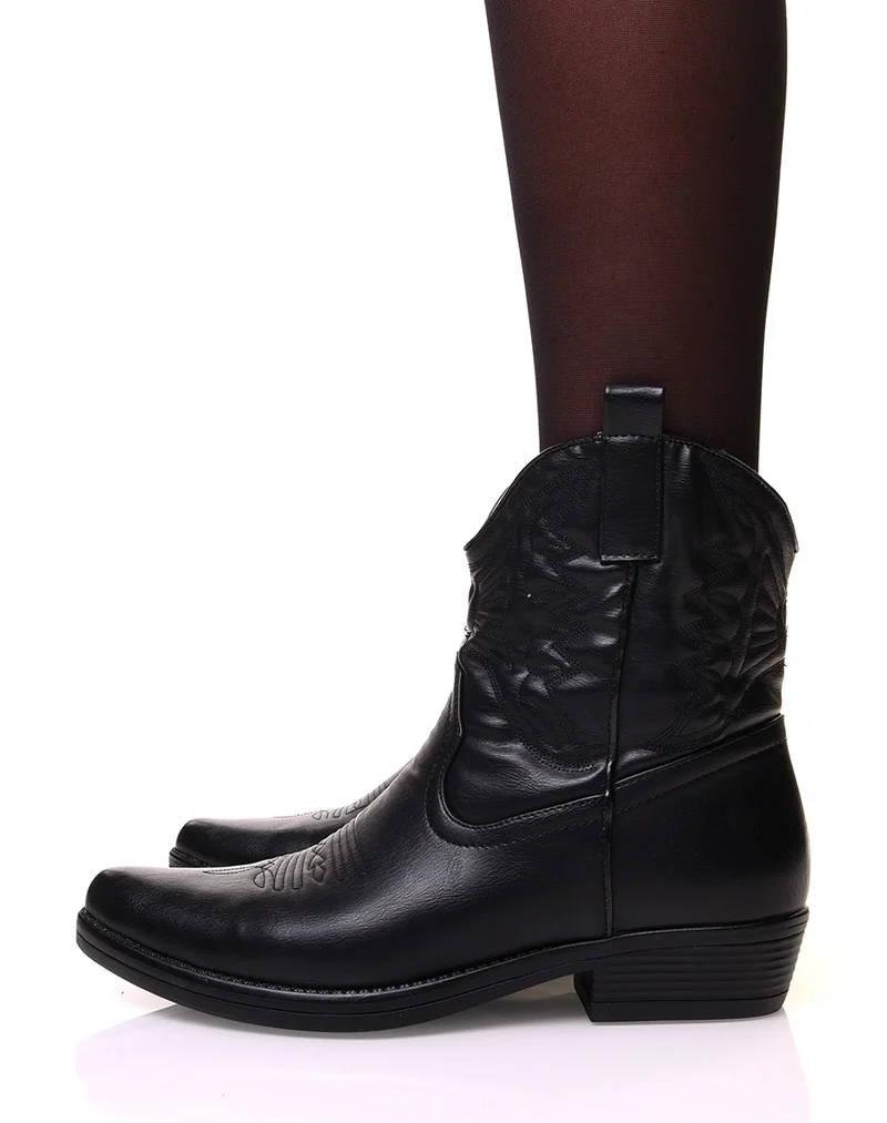 Bottines noires à bout pointu et détails brodés