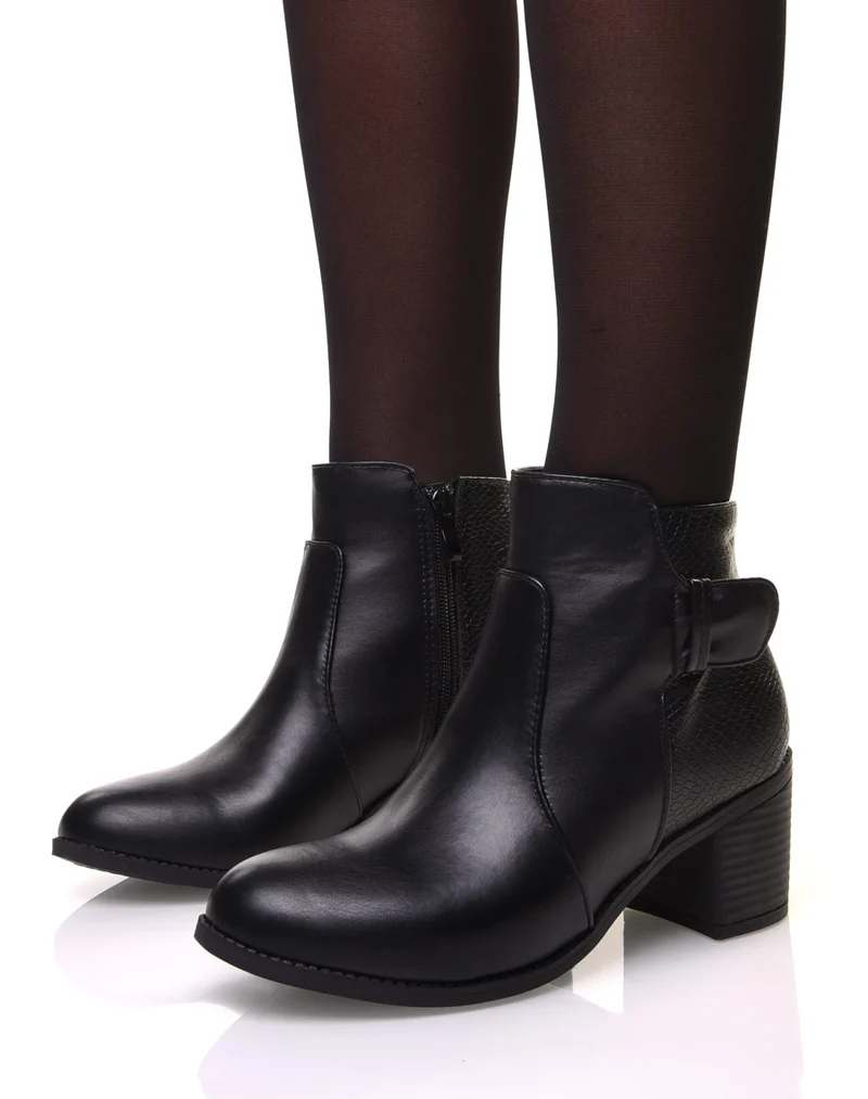 Bottines noires à talon et détails croco