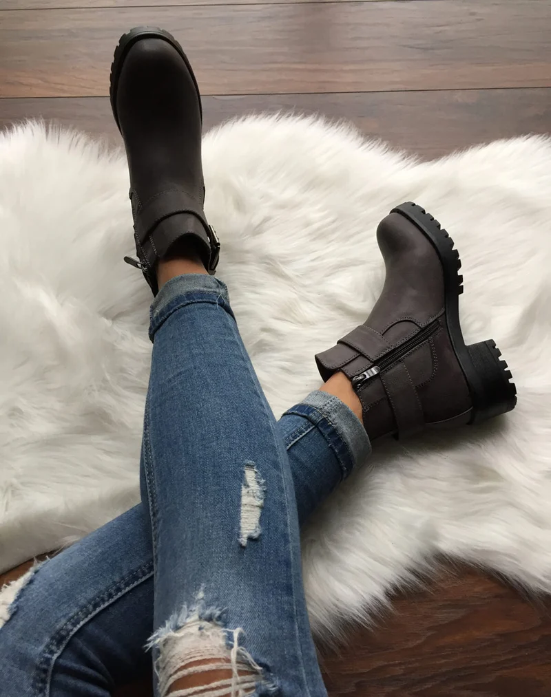 Bottines bi-matières grises à semelle crantée