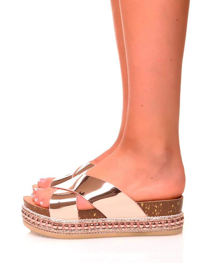 Mules roses gold à doubles brides vernies