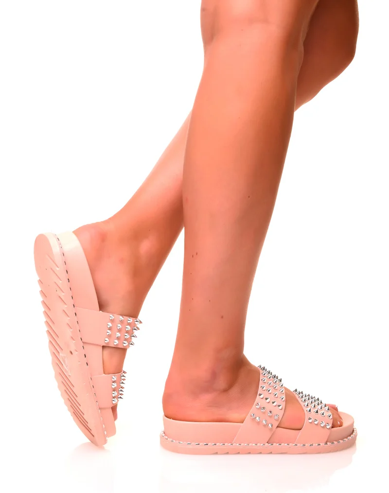 Sandales roses cloutés