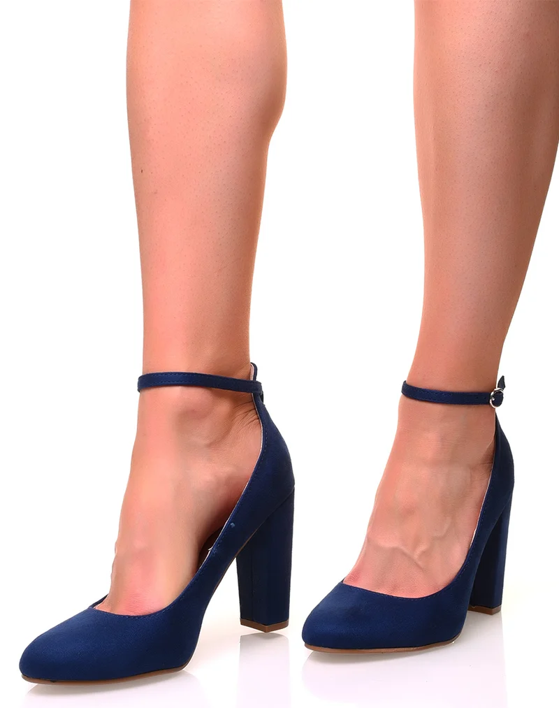 Escarpins en suédine bleus à talons hauts carrés