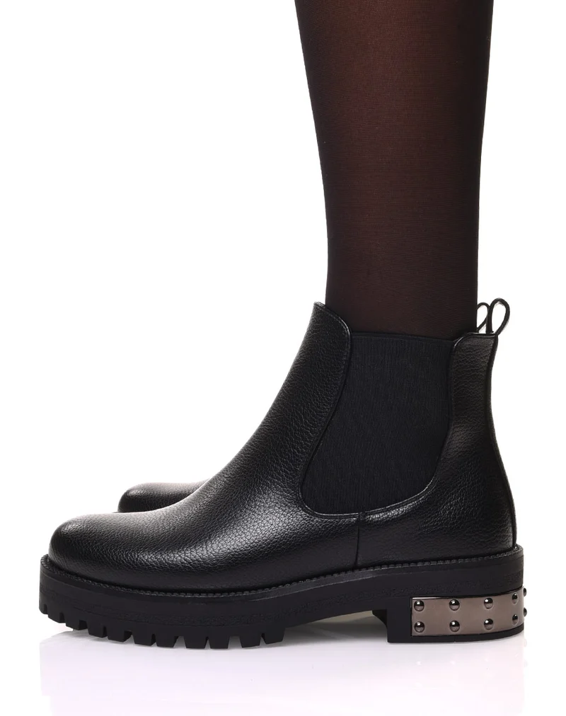 Bottines noires à semelle crantée