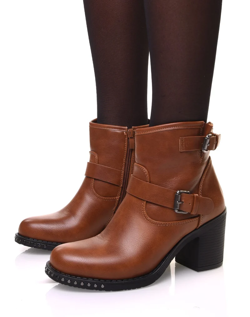 Bottines camelles à sangles