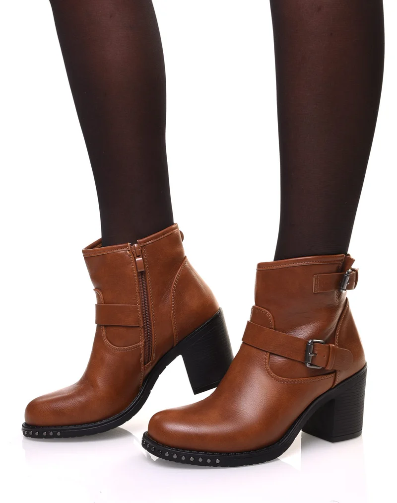Bottines camelles à sangles