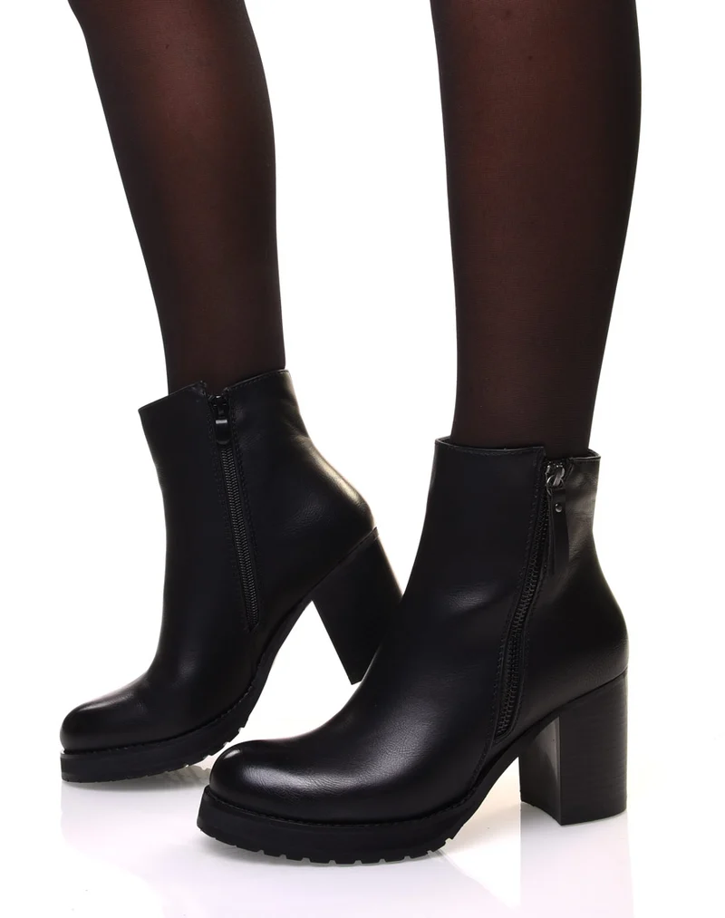Bottines noires à talons