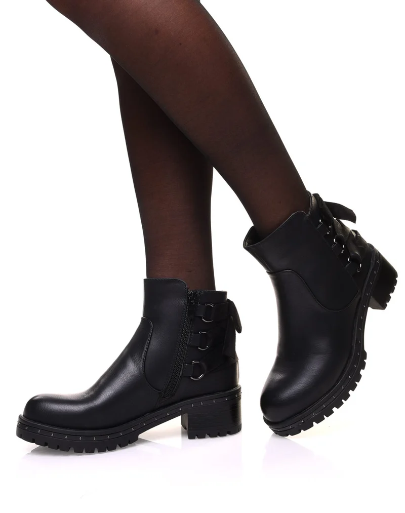 Bottines noires à nœud et semelle crantée