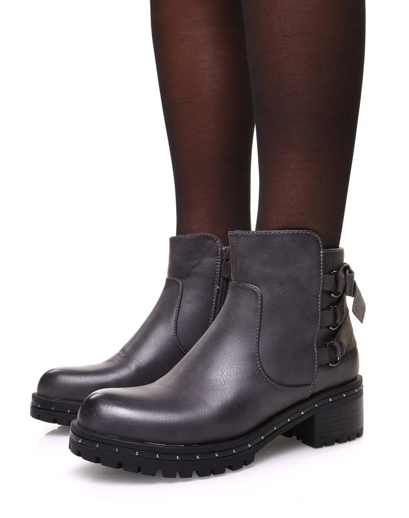 Bottines grises à nœud et semelle crantée