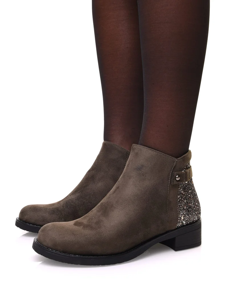 Bottines kaki en suédine avec paillettes à l’arrière