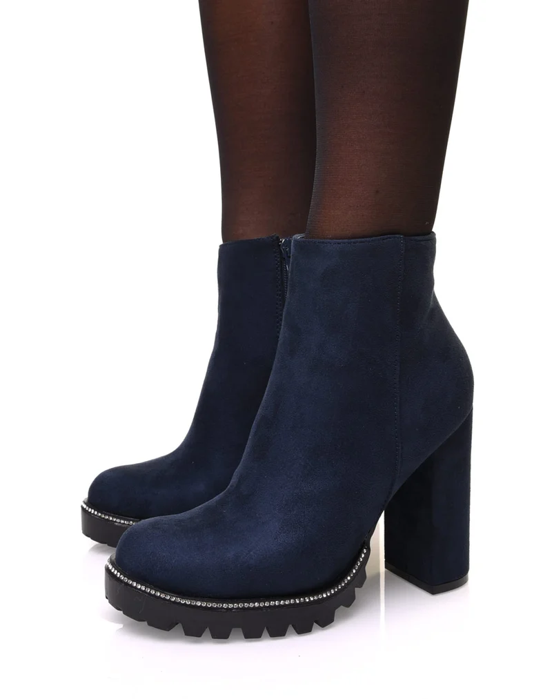 Bottines bleues en suédine à talon et semelle crantée