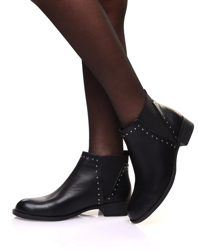 Bottines noires à élastiques ajourées