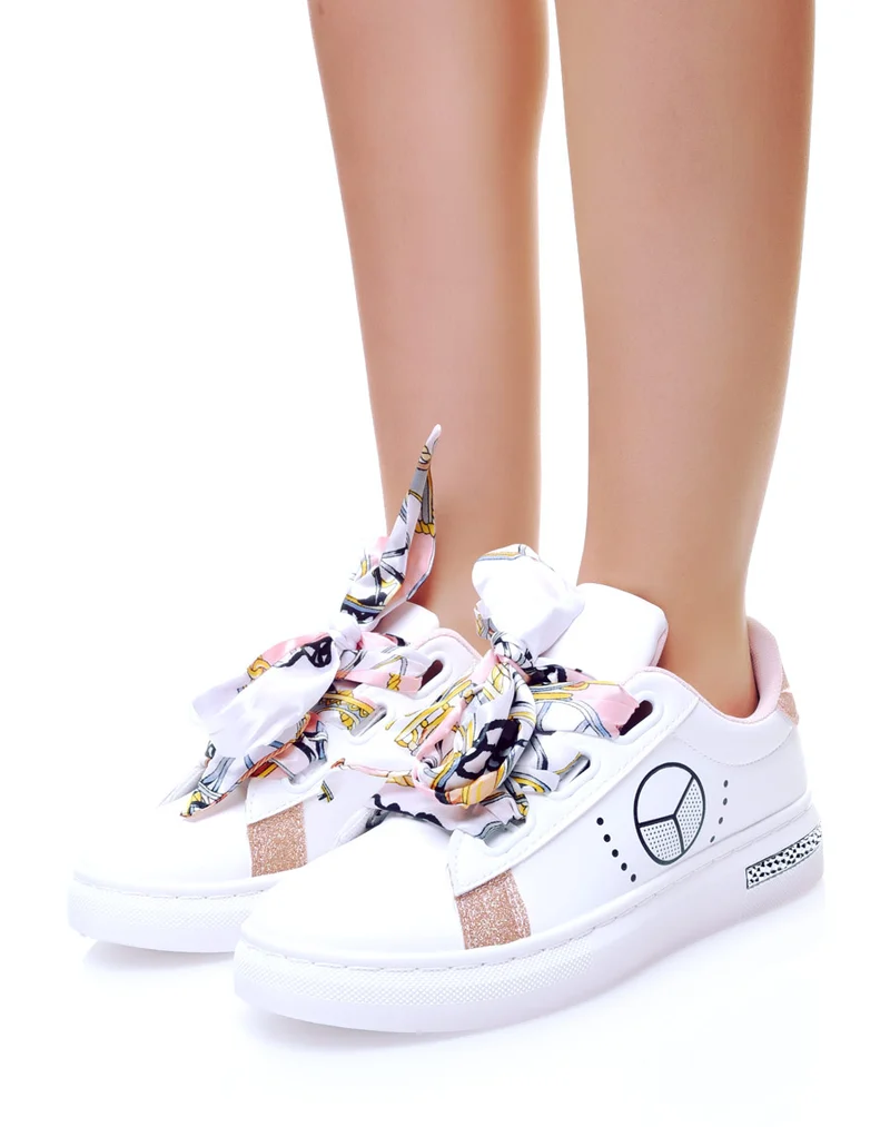 Baskets bicolores blanches et roses
