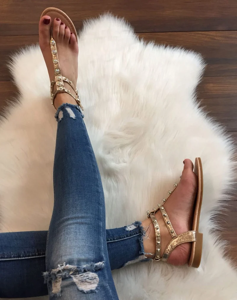 Nu-pieds champagne à perles