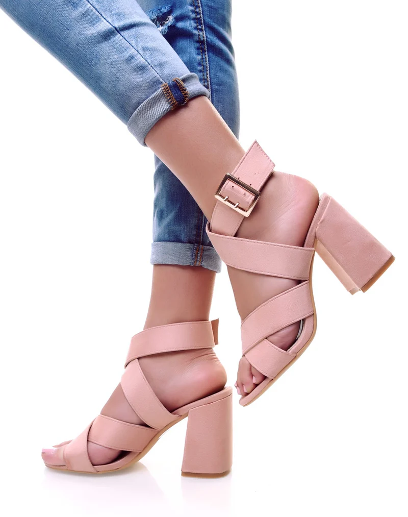 Talons en suédine multi-lanières roses