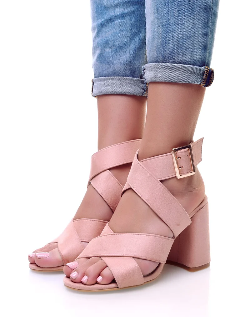 Talons en suédine multi-lanières roses