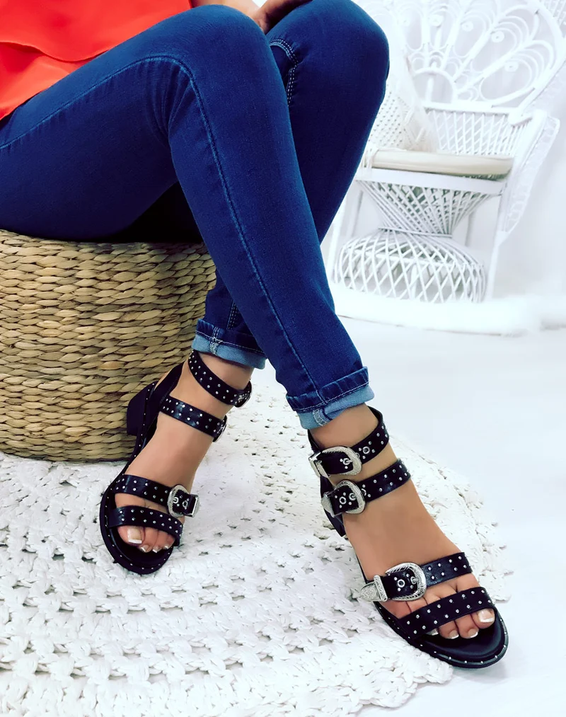 Nu-pieds noirs à boucles ornées
