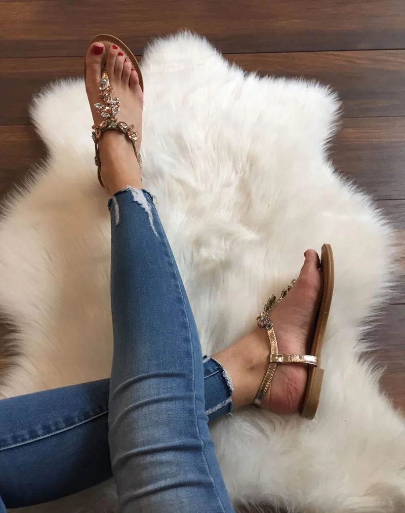 Nu pieds détail strass bijou champagne