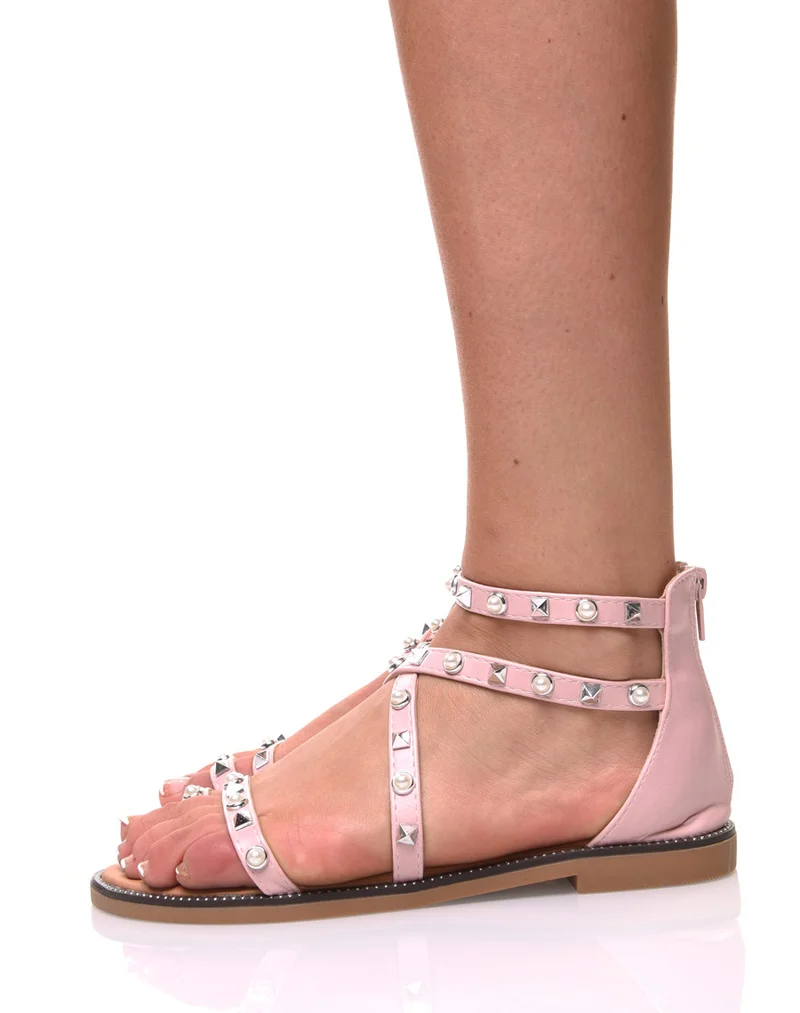 Nu-pieds roses cloutés et perlés