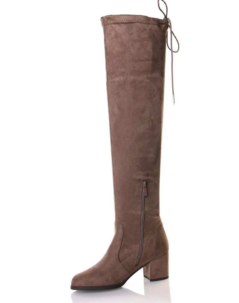 Cuissardes taupes en suédine à talons mi hauts