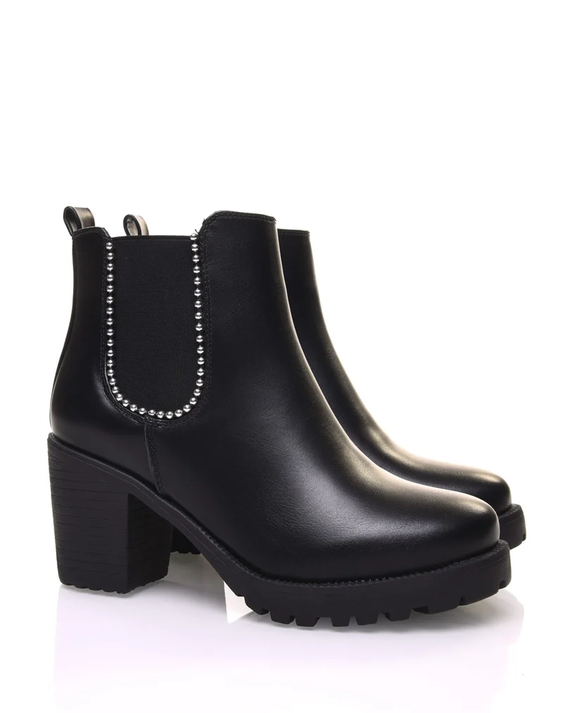 Bottines cloutées noires à talons
