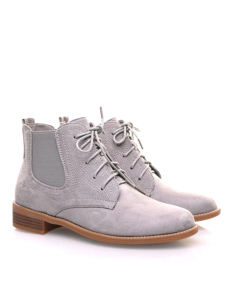 Bottines grises en suédines et à lacets