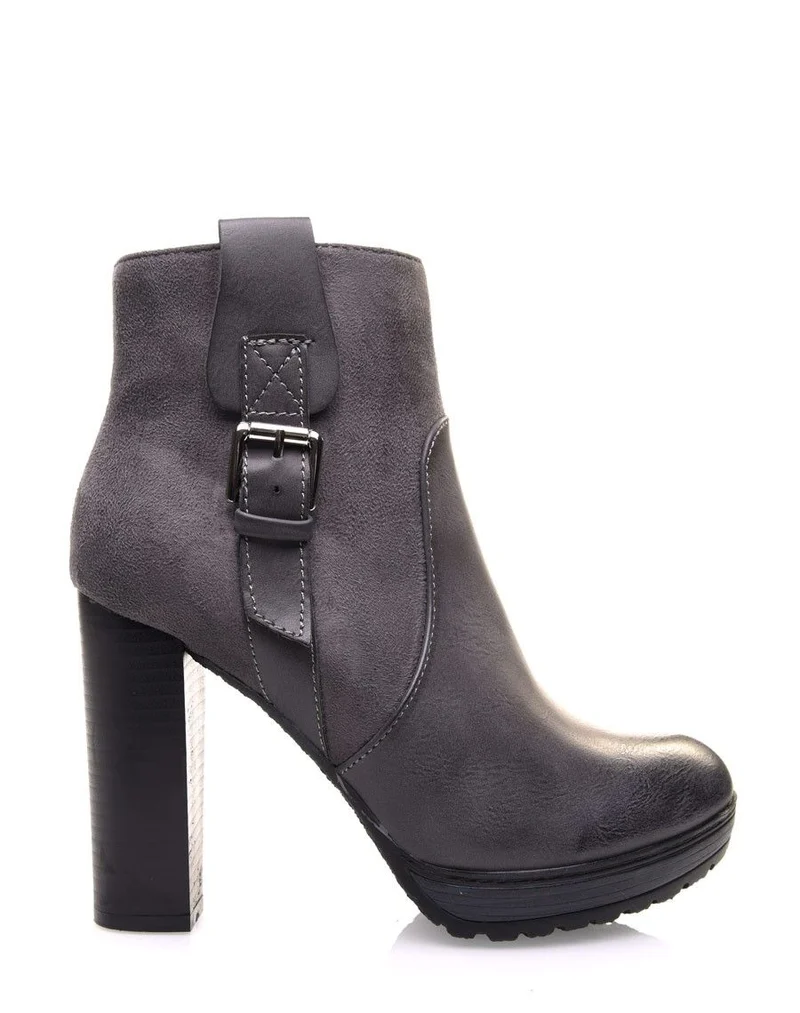 Bottines crantées grises à talons hauts