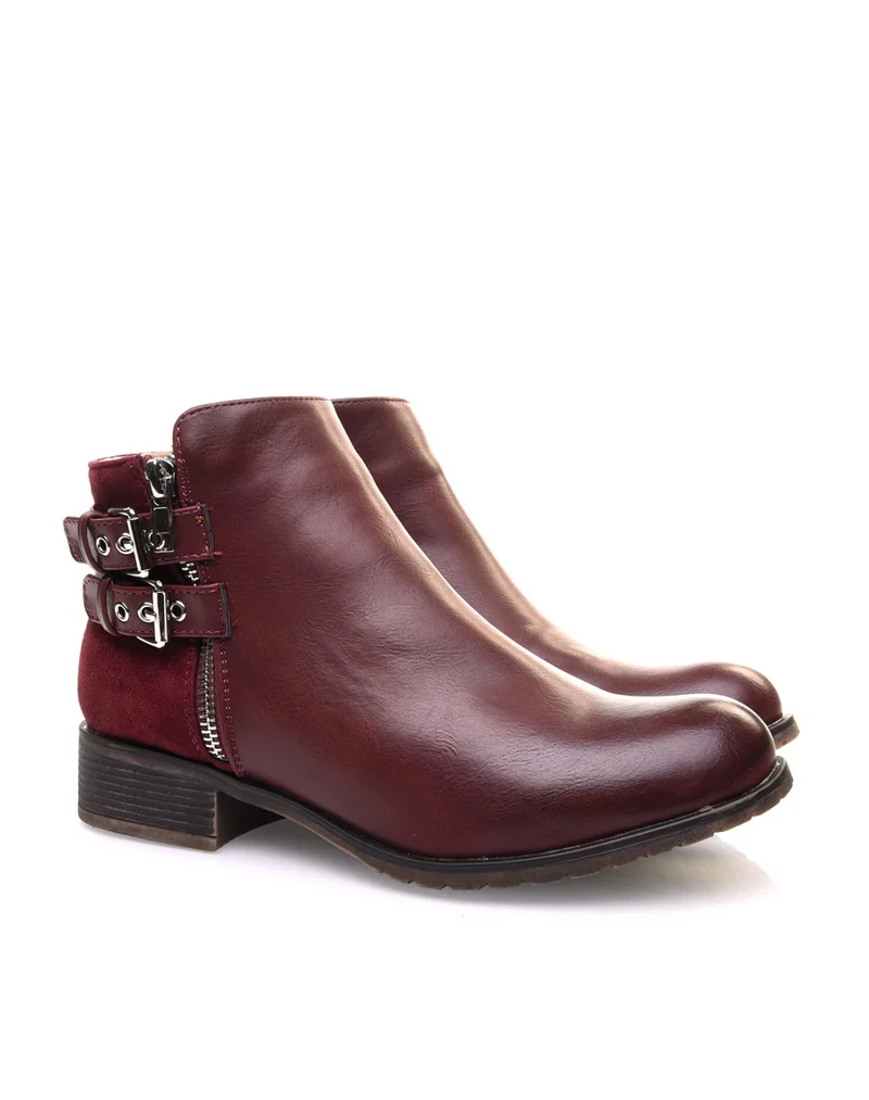 Bottines basses bordeaux à sangles argentées