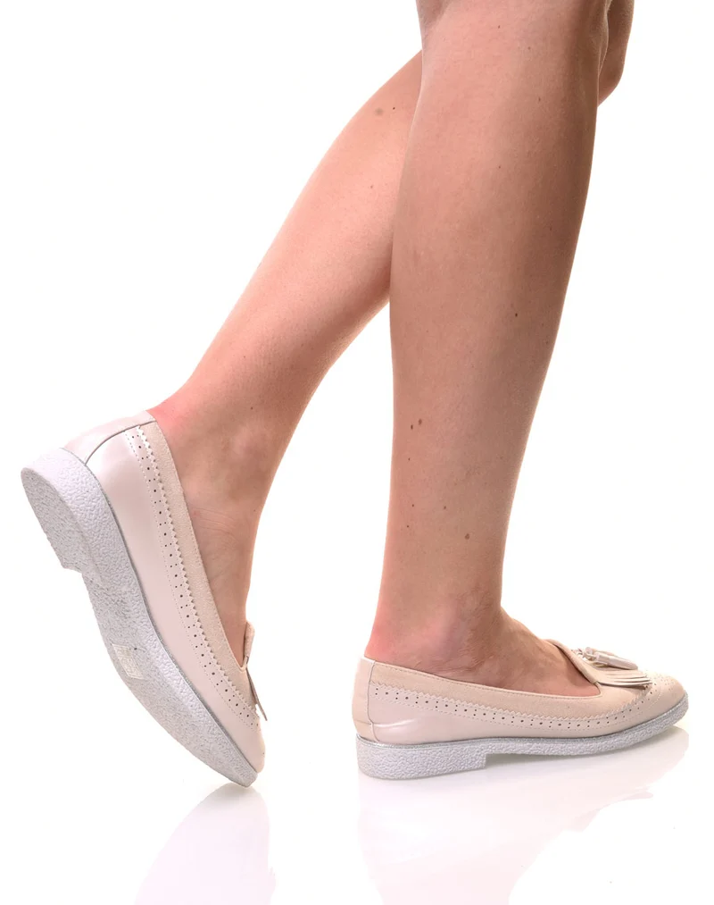 Mocassins beiges perforés