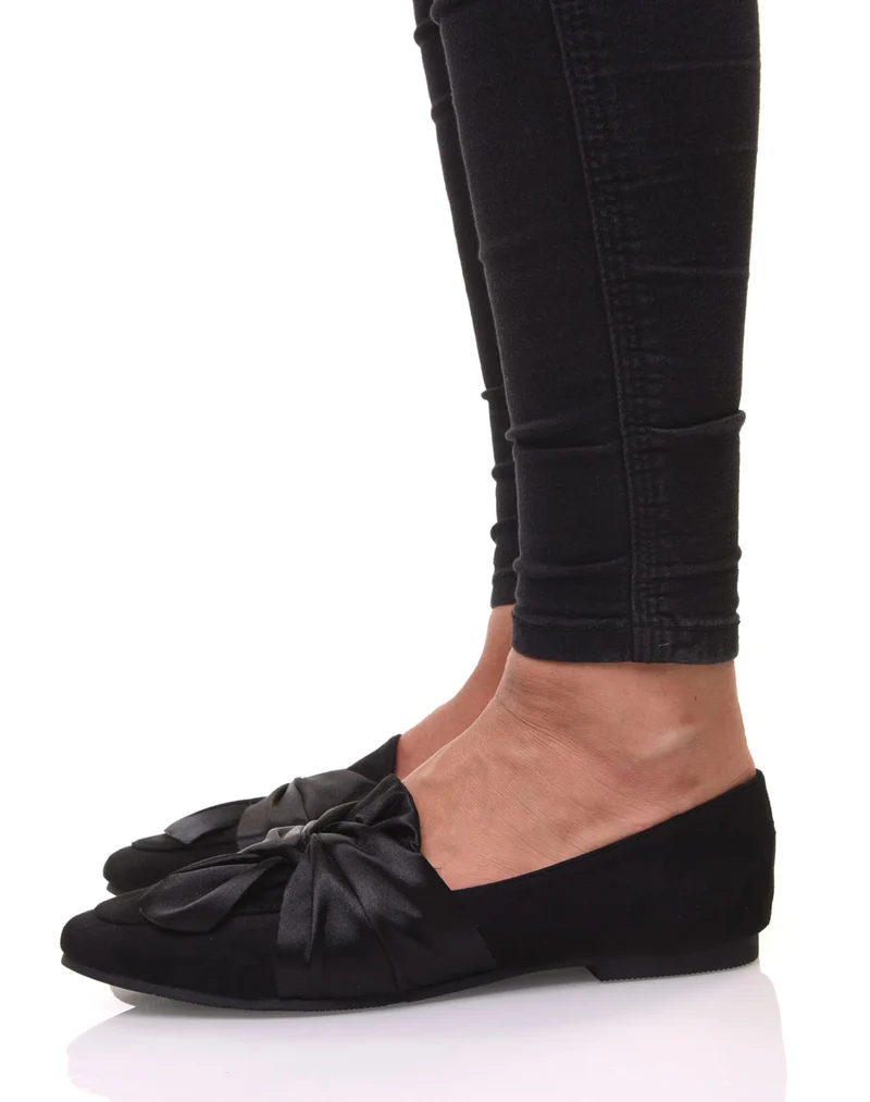 Slippers noires à noeud