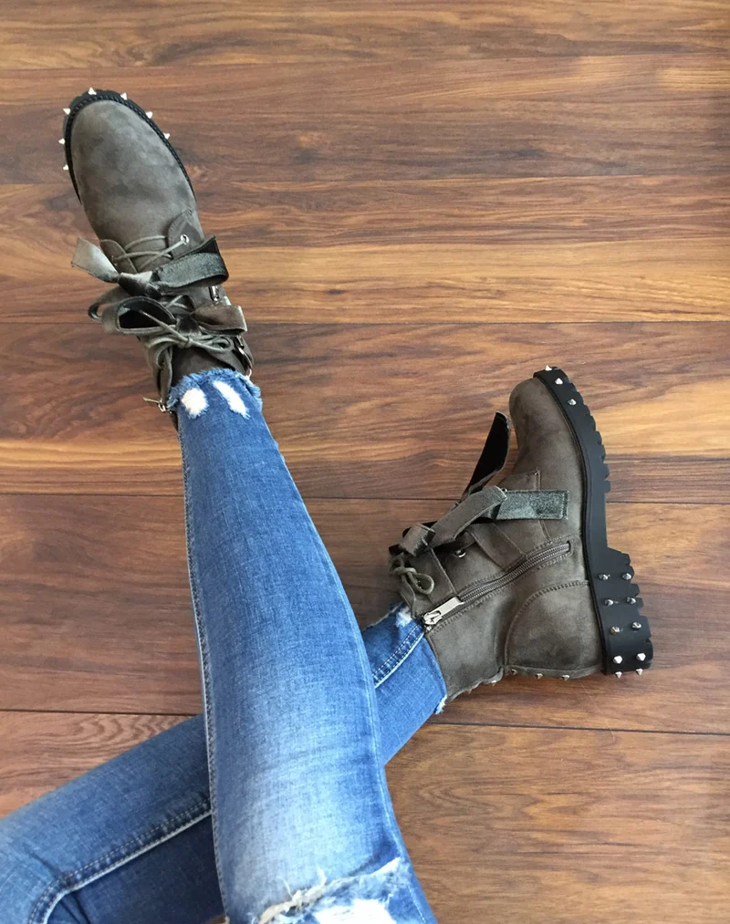Bottines cloutées à lacets vertes