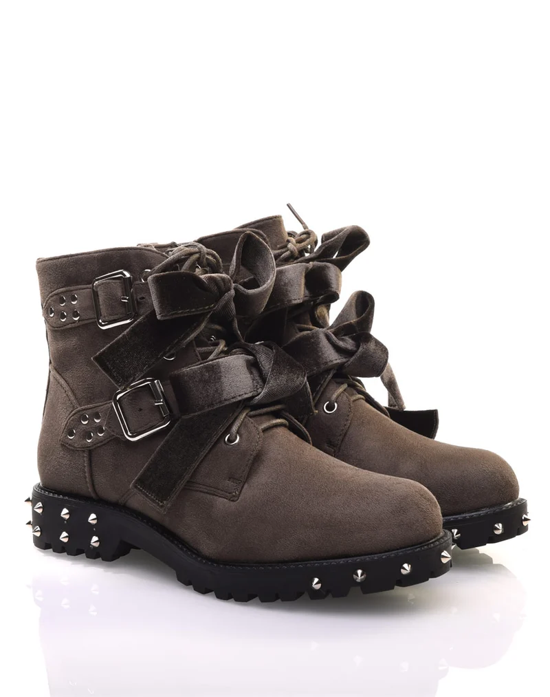 Bottines cloutées à lacets vertes