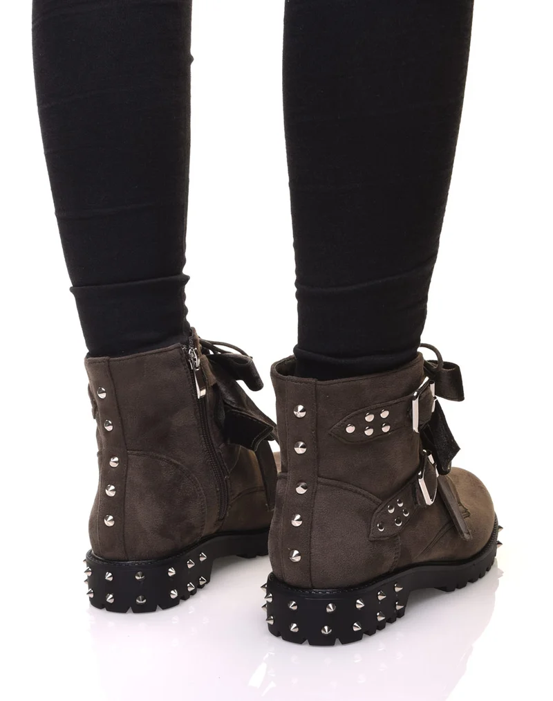 Bottines cloutées à lacets vertes