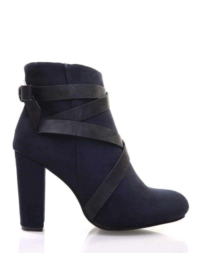 Bottines bleues en suédine