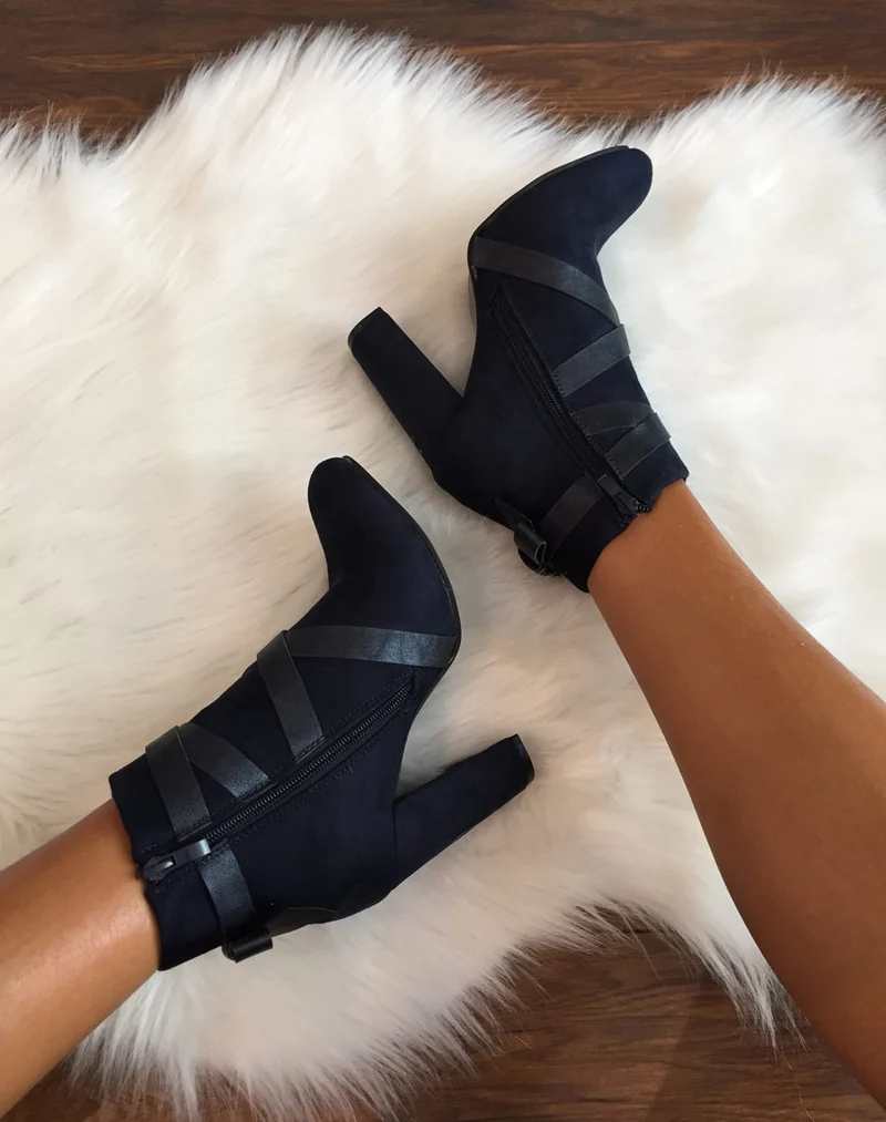 Bottines bleues en suédine