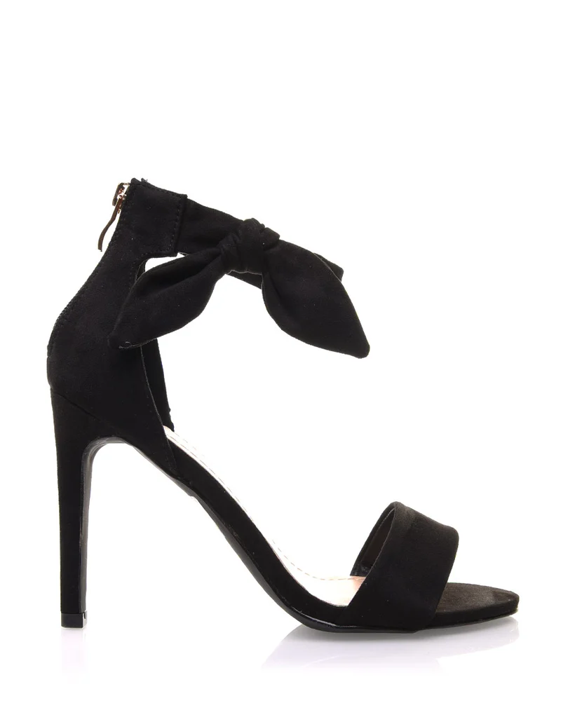 Sandales noires en suédine bout ouvert
