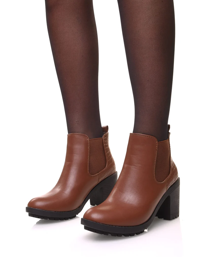 Chelsea boots camel à talon et effet croco