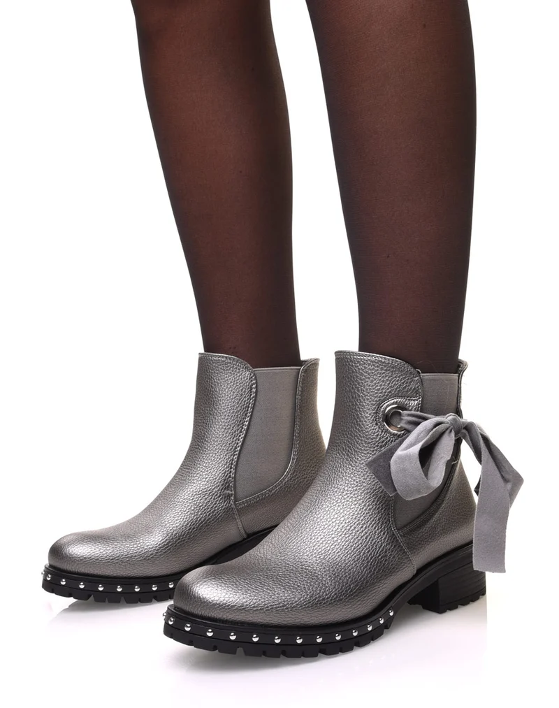 Bottines argentées à noeud